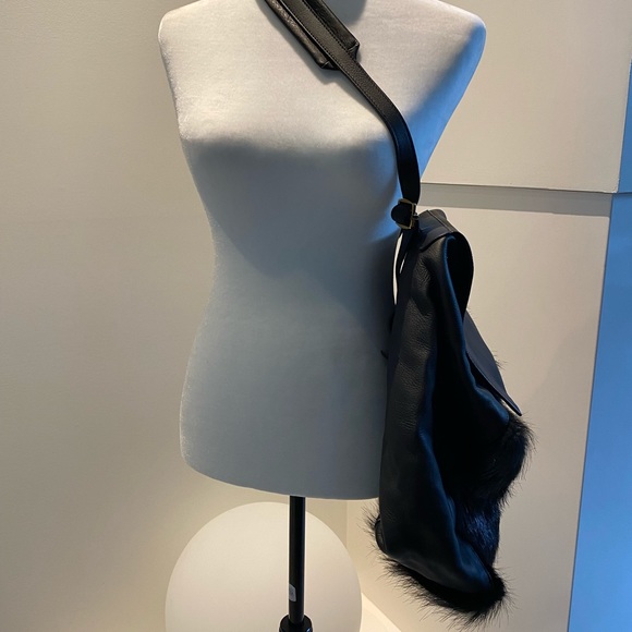 Marni Black leather and mohair bag - Picture 5 of 5